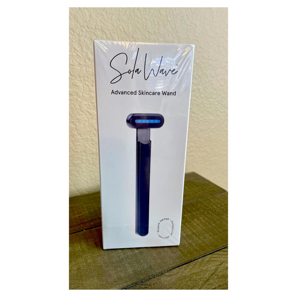 Sola Wave Advanced Skincare Wand